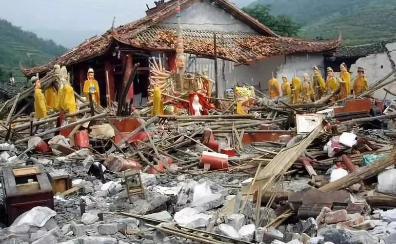 汶川地震灵异事件图片,陈坚的半张人脸最恐怖